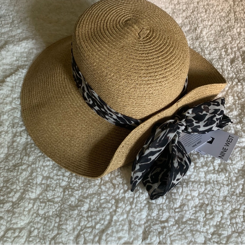 Nine West Tan and Black Wide-Brimmed Hat